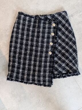 Massimo Dutti Tweed Mini Skirt Black White Button Detail Size 8